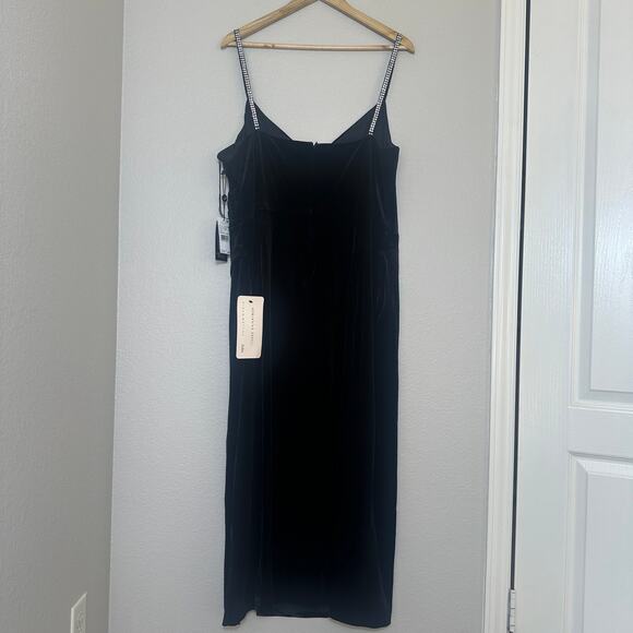Adrianna Papell Black Velvet Wrap Gown, Rhinestone Straps, Size 20 NWT - Picture 4 of 11